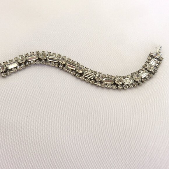 Rhinestone and Silvertone Bracelet 7"...................1224 - Picture 2 of 6